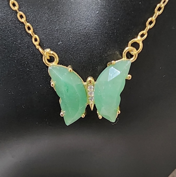 Natural Green Gemstone Butterfly necklace - Picture 1 of 11